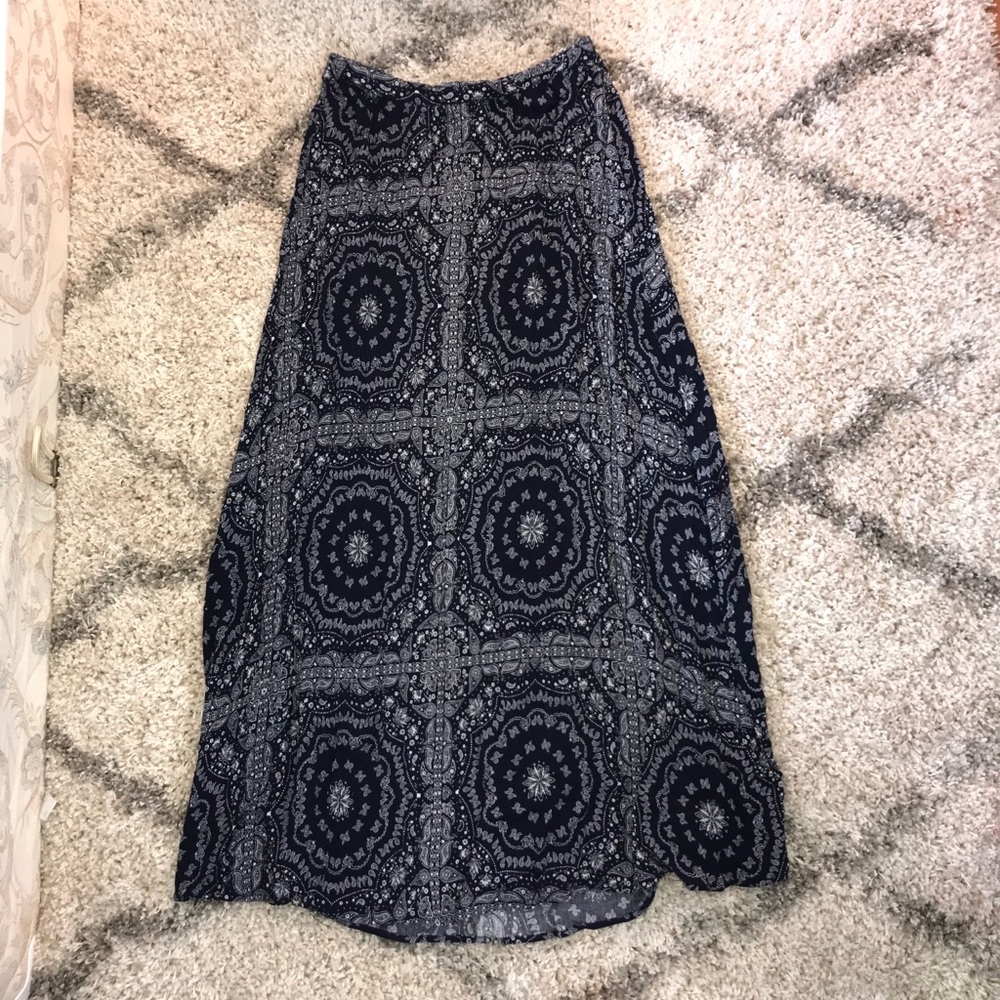 Patterned Maxi Skirt